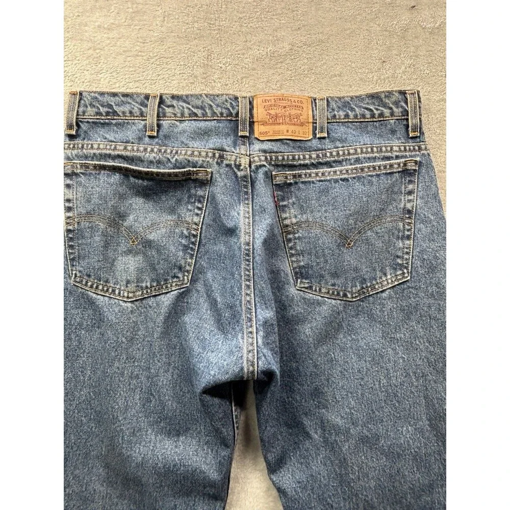 VTG Levi’s 505 Mens Straight Leg Regular Fit Jeans • USA • 40x32.